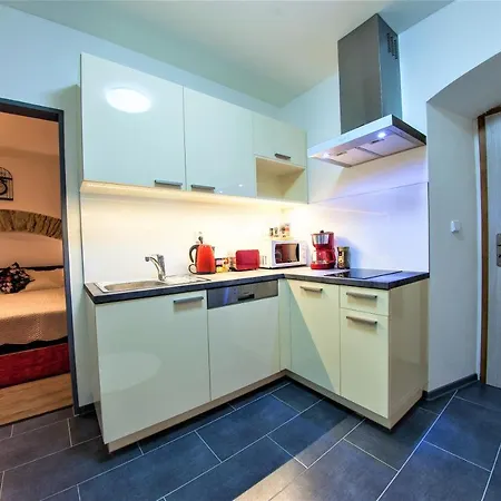 Beautiful Old Town Apartament *